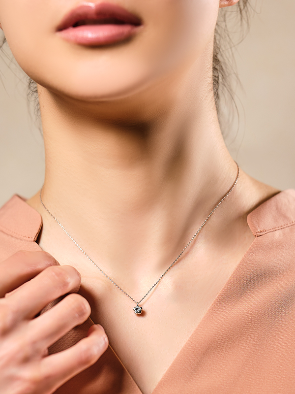 婚約ペンダント：桜0.2ct